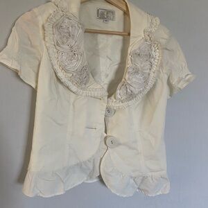 Alberto Makali size 2 off white jacket with Rosette details